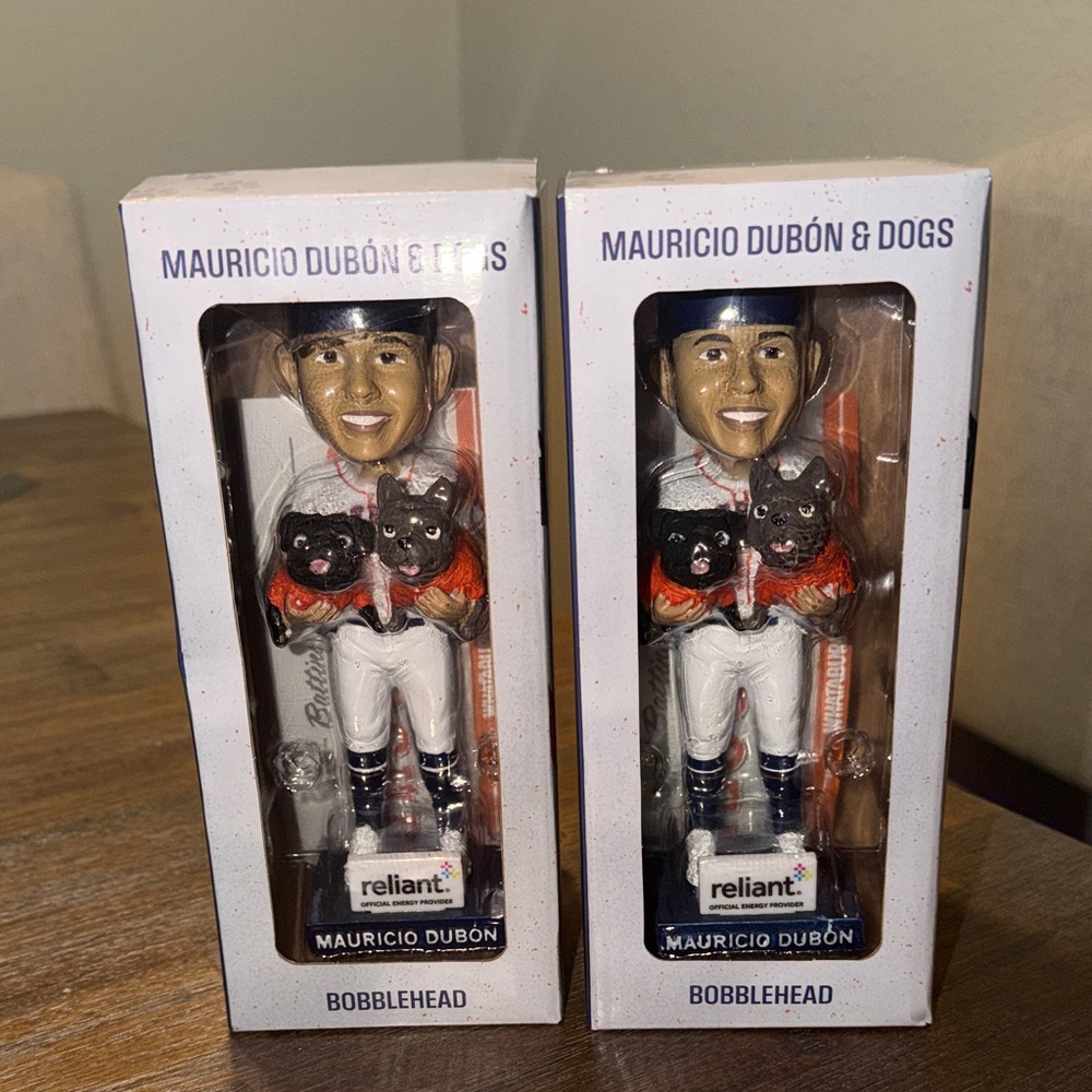 Mauricio Dubón Bobblehead with Dogs